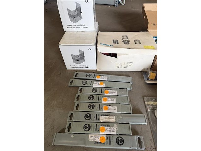 Partij gereedschap en onderdelen w.o. makita - afbeelding 2 van  5