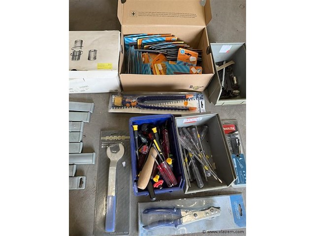 Partij gereedschap en onderdelen w.o. makita - afbeelding 4 van  5