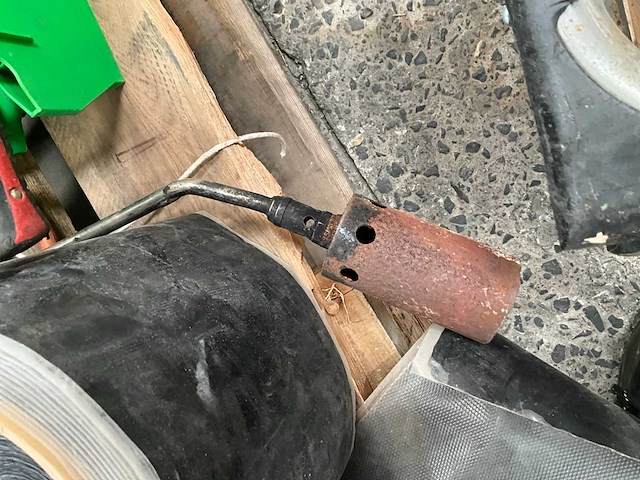 Partij gereedschappen en bouwmaterialen - afbeelding 16 van  38