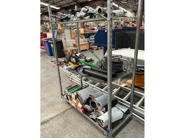 Partij gereedschappen en bouwmaterialen - afbeelding 12 van  38
