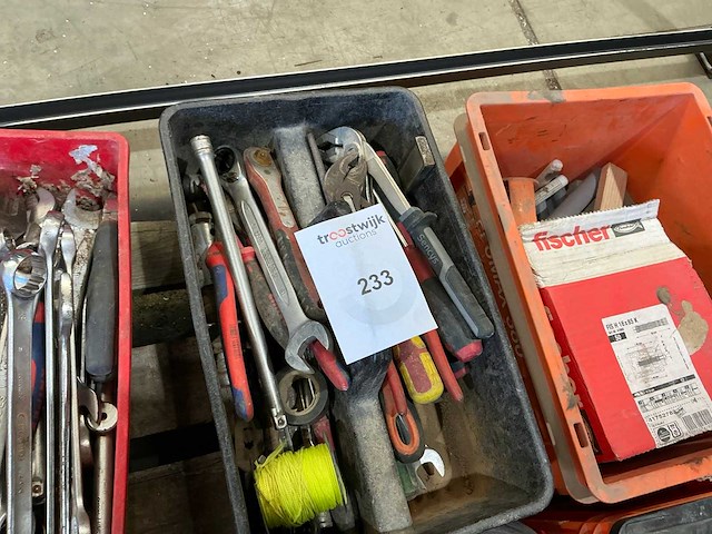 Partij gereedschappen - afbeelding 2 van  5