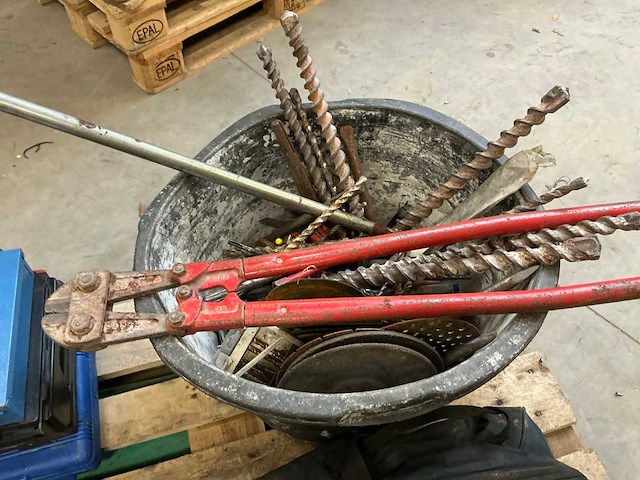 Partij gereedschappen - afbeelding 2 van  4