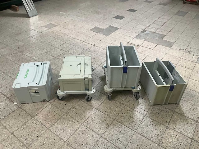 Partij gereedschapskoffers en opbergbakken (4x) - afbeelding 1 van  8