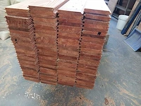 Partij geschaafde larix land- en groefplanken – 320 cm – ca. 47 m² - afbeelding 2 van  6