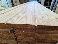 Partij geschaafde larix land- en groefplanken – 320 cm – ca. 47 m² - afbeelding 4 van  6