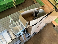 Partij gevelbekleding en/of gootafwerking flush (106x) - afbeelding 17 van  18