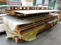 Partij gevelplaten & paletten