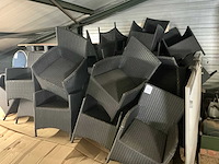 Partij gevlochten terrasstoelen - afbeelding 1 van  1