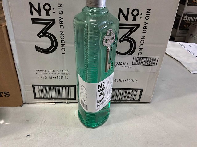Partij gin en koffielikeur - afbeelding 2 van  4