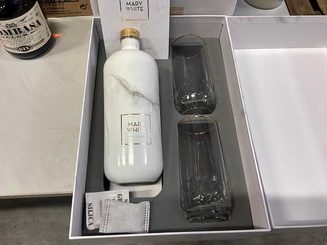 Partij gin en vodka - afbeelding 5 van  5