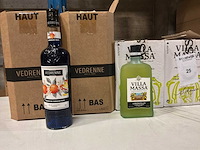 Partij gin, limoncello en likeur