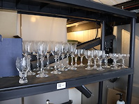 Partij glaswerk gegraveerd - afbeelding 1 van  6