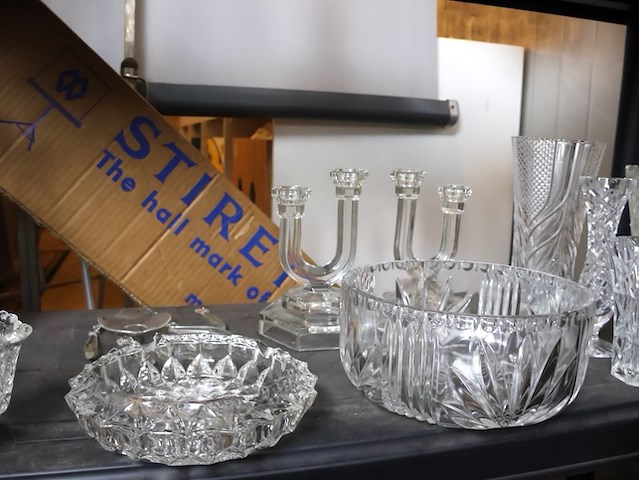 Partij glaswerk geslepen - afbeelding 3 van  4