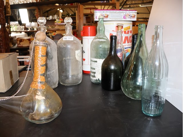 Partij glaswerk - afbeelding 1 van  3