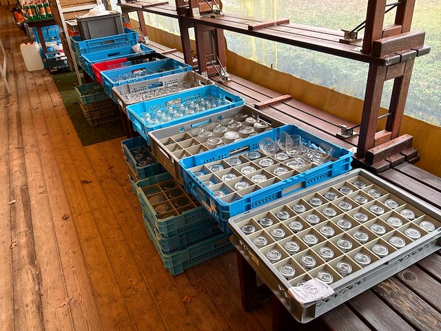 Partij glaswerk - afbeelding 2 van  27