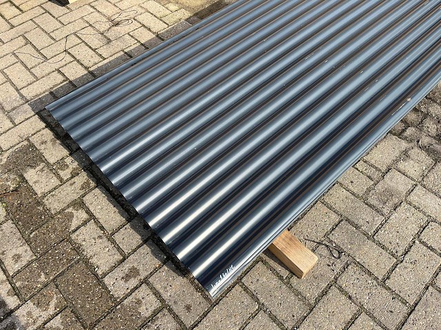 Partij golfplaat 2500x1120mm 36 stuks nieuw - afbeelding 1 van  1