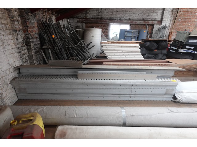 Partij goten - afbeelding 1 van  3