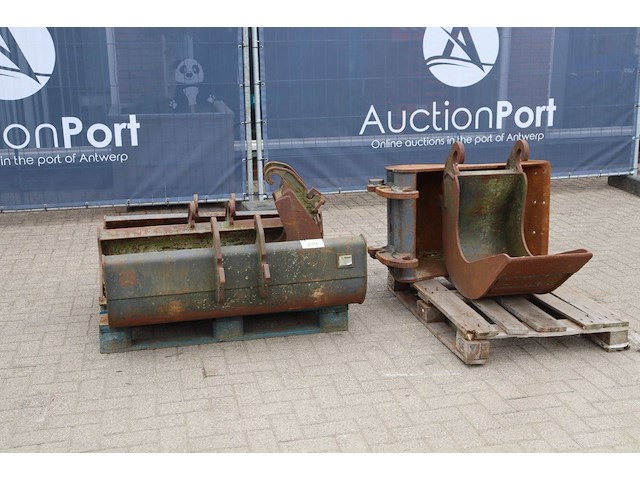 Partij graafbakken - afbeelding 1 van  1