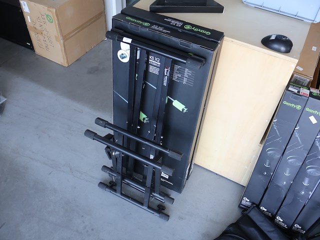 Partij gravity stands - afbeelding 2 van  7