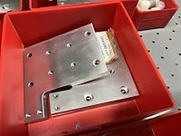Partij grijper-, robot- en pneumatische componenten - afbeelding 65 van  200