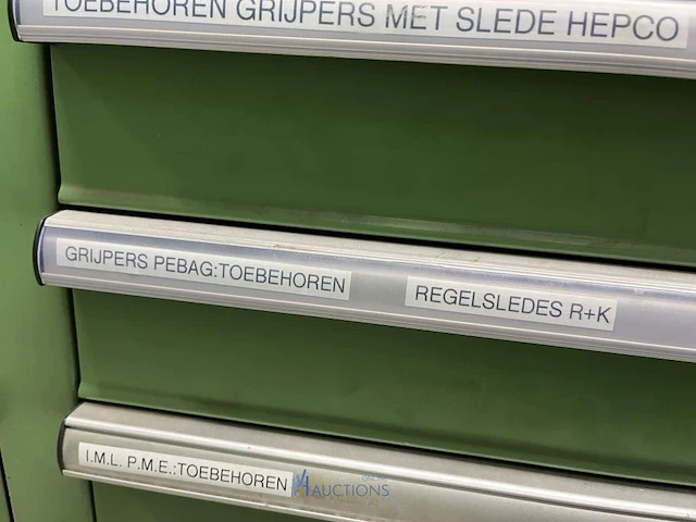 Partij grijper-, robot- en pneumatische componenten - afbeelding 71 van  200