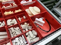 Partij grijper-, robot- en pneumatische componenten - afbeelding 147 van  200