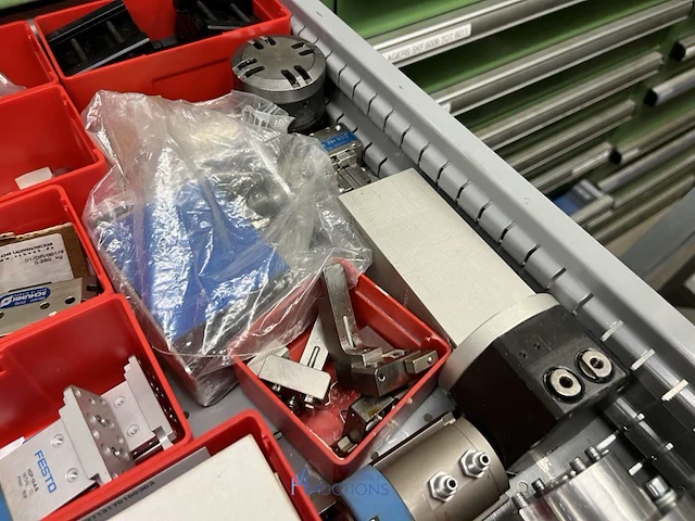 Partij grijper-, robot- en pneumatische componenten - afbeelding 156 van  200