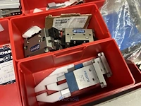 Partij grijper-, robot- en pneumatische componenten - afbeelding 163 van  200