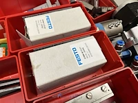 Partij grijper-, robot- en pneumatische componenten - afbeelding 164 van  200