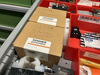 Partij grijper-, robot- en pneumatische componenten - afbeelding 173 van  200