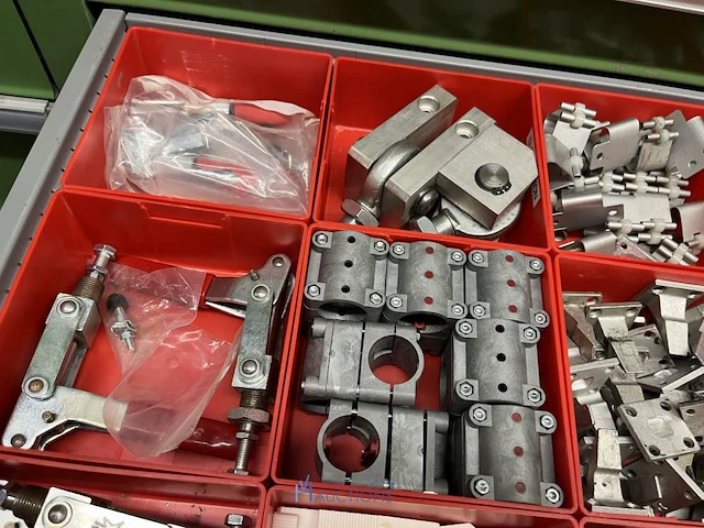 Partij grijper-, robot- en pneumatische componenten - afbeelding 195 van  200