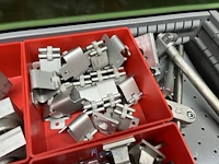 Partij grijper-, robot- en pneumatische componenten - afbeelding 197 van  200