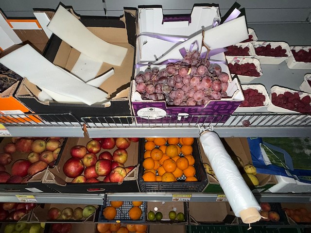 Partij groenten en fruit - afbeelding 5 van  34