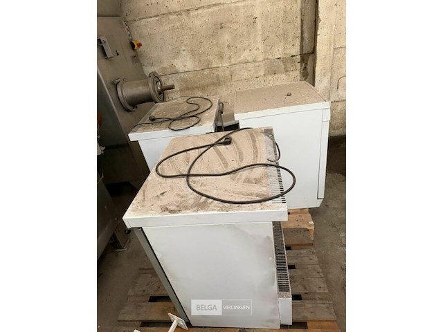 Partij groot electro - afbeelding 8 van  8