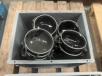 Partij grote ronde borden en mini casseroles - afbeelding 4 van  10