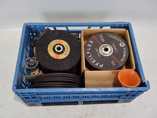 Partij grote slijpschijven - afbeelding 1 van  6