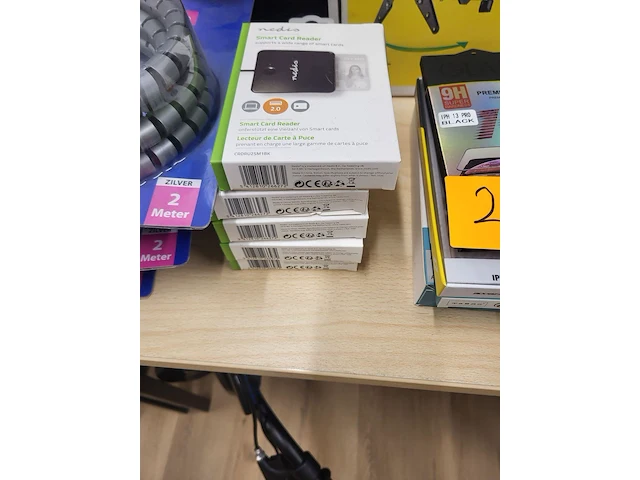 Partij gsm en multimedia accessoires - afbeelding 6 van  11