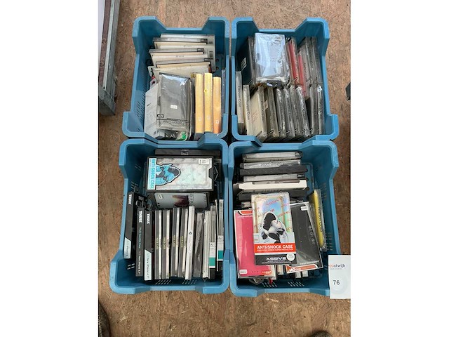 Partij gsm hoesjes circa 100 stuks - afbeelding 2 van  2