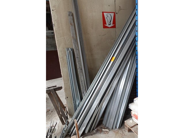 Partij gyproc profielen - afbeelding 1 van  2