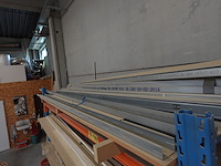 Partij gyproc studs + inhoud rek - afbeelding 4 van  6