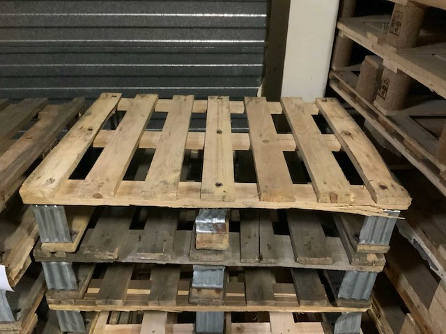 Partij halve palletten - afbeelding 2 van  3