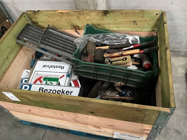 Partij handgereedschap bouwsector - afbeelding 1 van  4