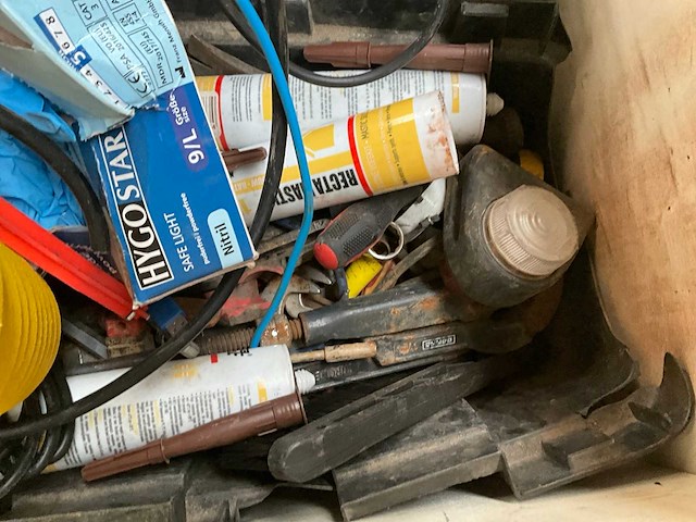 Partij handgereedschap en diversen - afbeelding 7 van  16