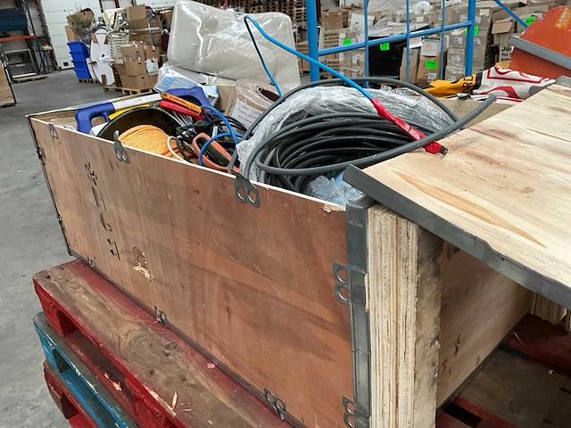 Partij handgereedschap en diversen - afbeelding 10 van  16