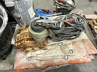 Partij handgereedschap, klemtangen, spanbanden en kleine bouwbenodigdheden - afbeelding 8 van  11
