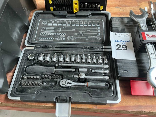 Partij handgereedschap - afbeelding 3 van  7