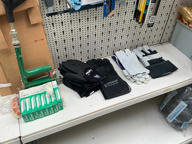 Partij handgereedschap - afbeelding 7 van  19