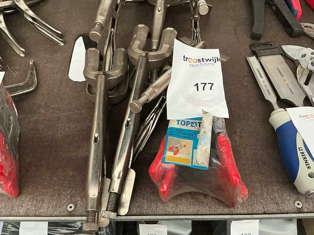 Partij handgereedschap - afbeelding 1 van  3