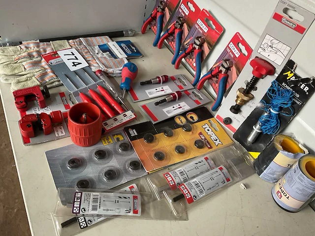 Partij handgereedschap - afbeelding 8 van  9