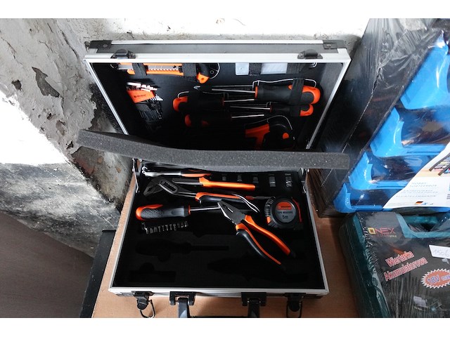 Partij handgereedschap - afbeelding 7 van  7